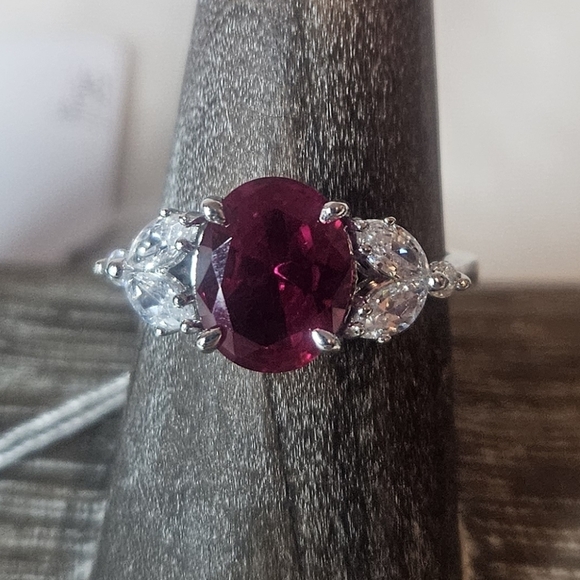 Unsigned Jewelry - Hot Pink CZ Oval Cut With Leaves Stamped 925 Sz 8 Ring NWT